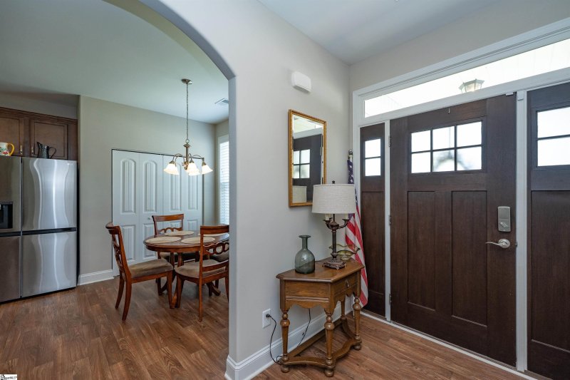 Property image 3 of 521 Turning Leaf Lane in Amber Oaks, Greer, SC 29651