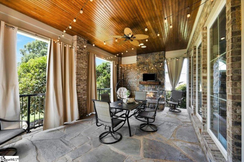 Property image 3 of 34 Great Lawn Drive in Rushton, Piedmont, SC 29673