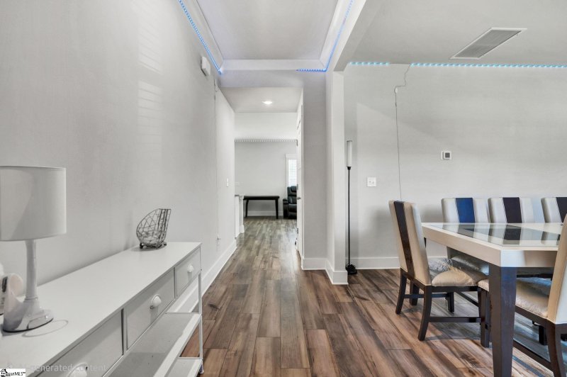 Property image 4 of 405 Roderick Lane in Arden Woods, Greenville, SC 29605