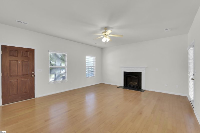 Property image 2 at 412 Vintage Hill Drive, Greenville, SC 29609