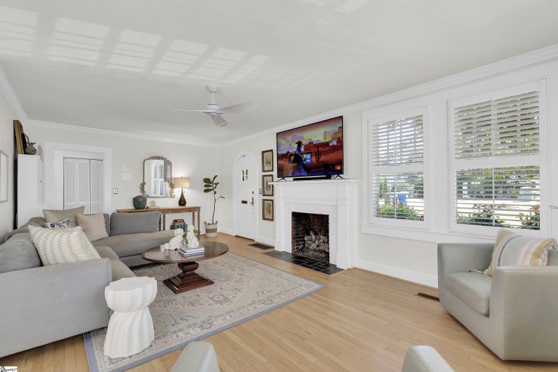 Property image 4 at 104 Ponce De Leon Drive, Greenville, SC 29605