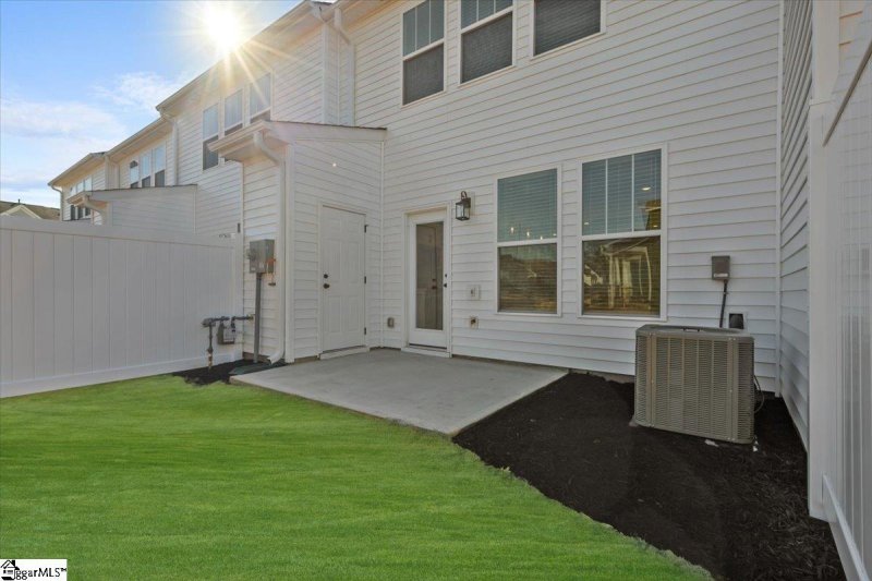 Property image 3 at 445 Hazelcote Road, Greenville, SC 29617