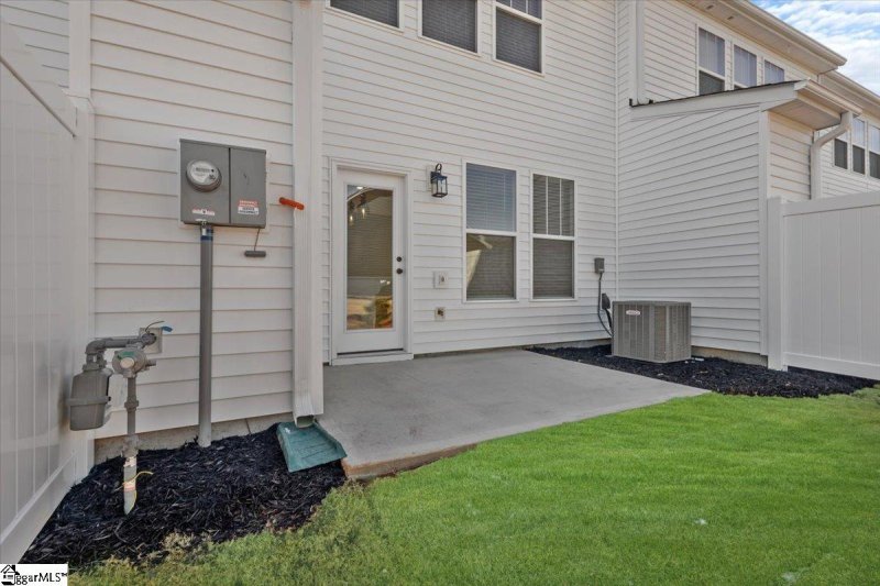 Property image 4 at 445 Hazelcote Road, Greenville, SC 29617