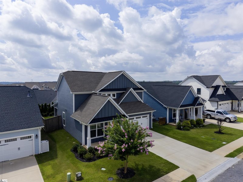 Property image 2 of 105 Wakelon Drive in ONeal Village, Greer, SC 29651