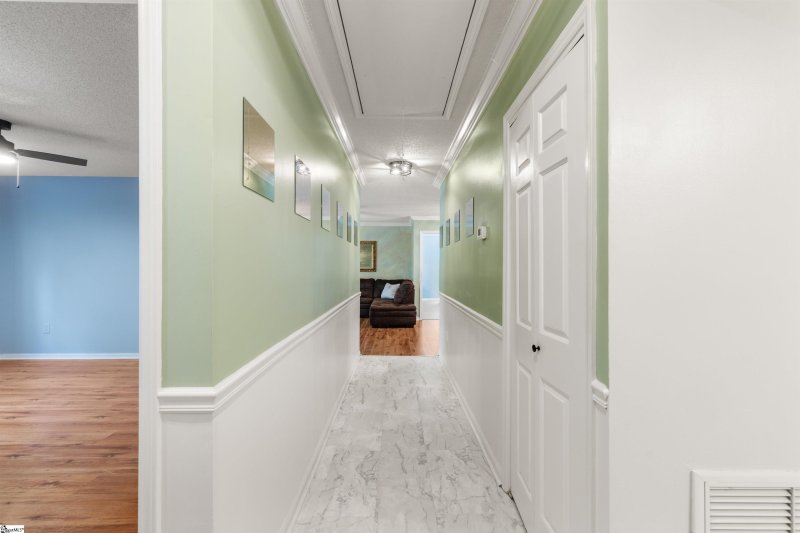 Property image 5 at 4614 Old Spartanburg Road, Taylors, SC 29687