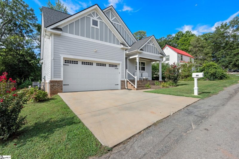 Property image 2 of 34 Seth Street in Mills Mill, Greenville, SC 29605