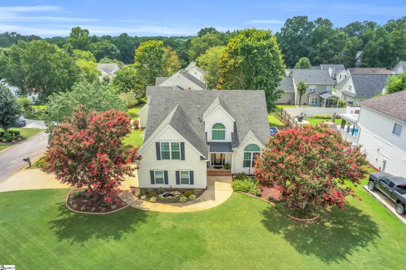 Property image 3 at 2 Cherrystone Court, Simpsonville, SC 29680