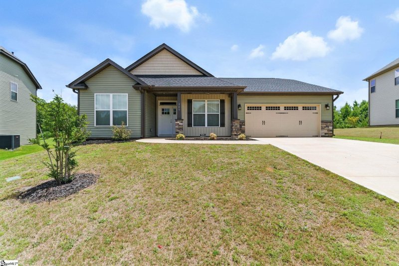 Property image 2 at 209 Abelia Meadows Drive, Piedmont, SC 29673