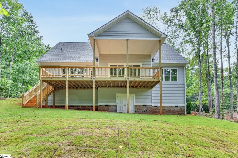 Property image 3 at 5 Falling Leaf Drive, Travelers Rest, SC 29690