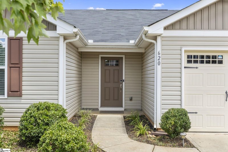 Property image 3 at 620 Maplestead Farms Court, Greenville, SC 29617