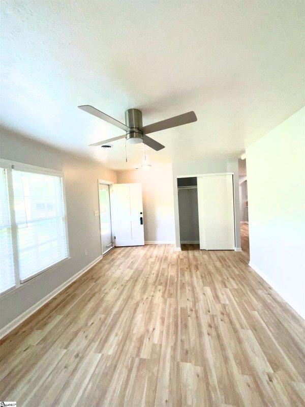 Property image 3 of 5 Cavendish Circle in Oakview, Taylors, SC 29687