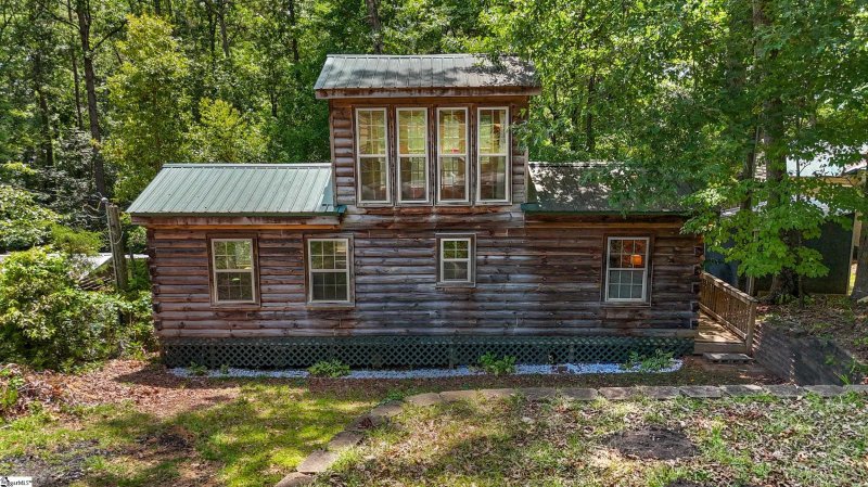 Property image 2 at 360 N Port Bass Drive, Fair Play, SC 29643