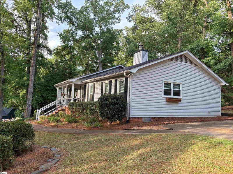 Property image 5 at 101 Doverdale Road, Greenville, SC 29615