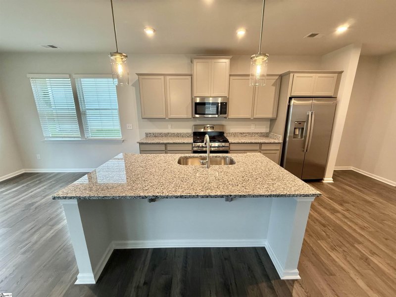 Property image 4 at 1813 Berkshire Lane, Spartanburg, SC 29303