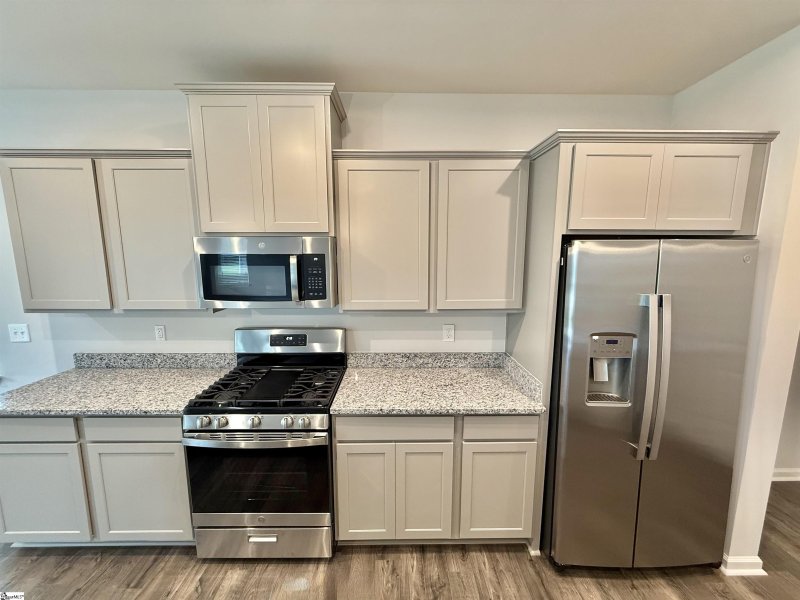 Property image 5 at 1813 Berkshire Lane, Spartanburg, SC 29303