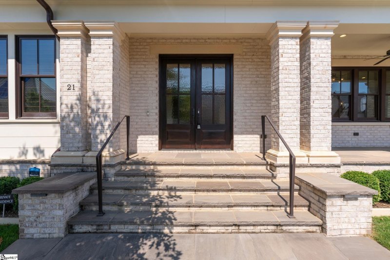 Property image 3 of 21 Bowman Road in Hartness, Greenville, SC 29615