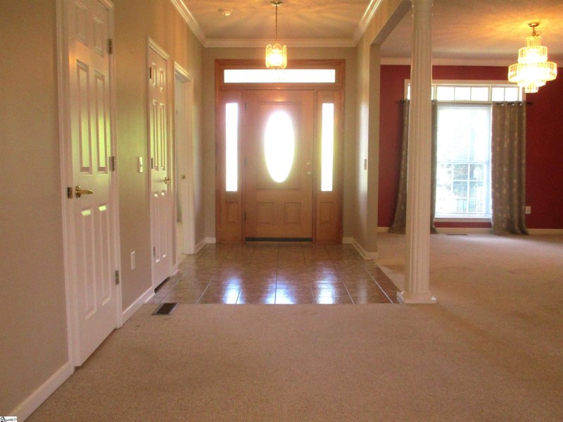 Property image 3 at 1324 Falcons Drive, Walhalla, SC 29691