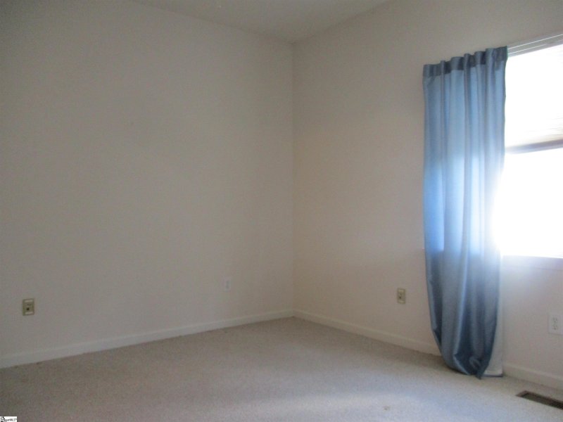 Property image 4 at 1324 Falcons Drive, Walhalla, SC 29691