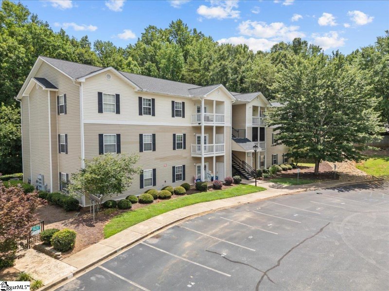 Property image 2 of 222 Mckenna Circle in McKenna Commons, Greenville, SC 29615