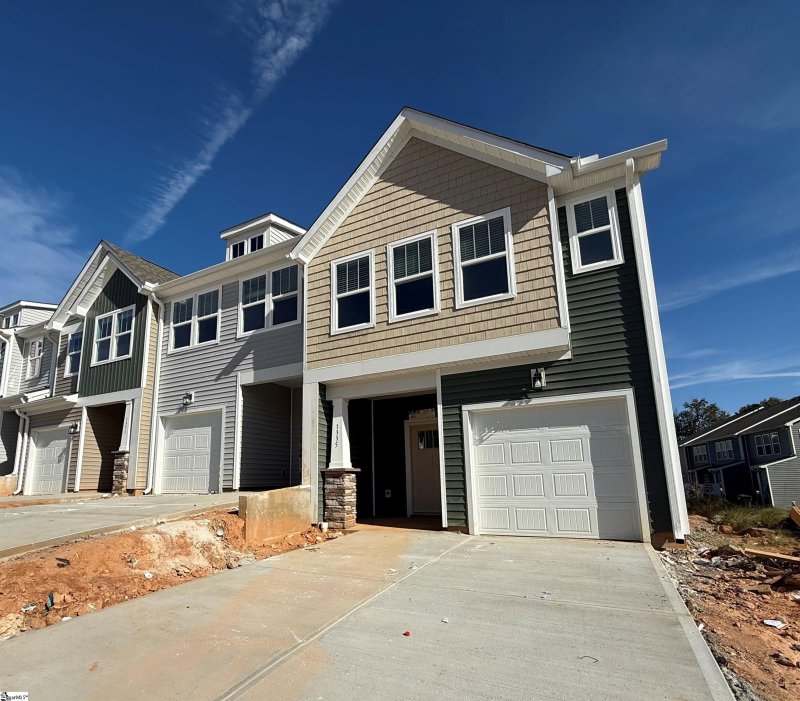 1335 Maplesmith Way