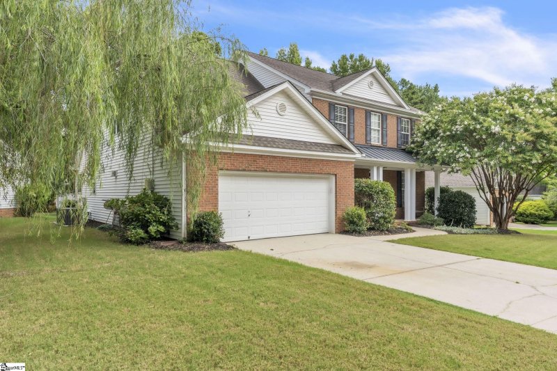 Property image 3 of 528 Kingsmoor Drive in Autumn Trace, Simpsonville, SC 29681