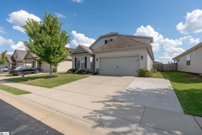 Property image 3 of 122 Northwild Drive in Myers Park, Duncan, SC 29334