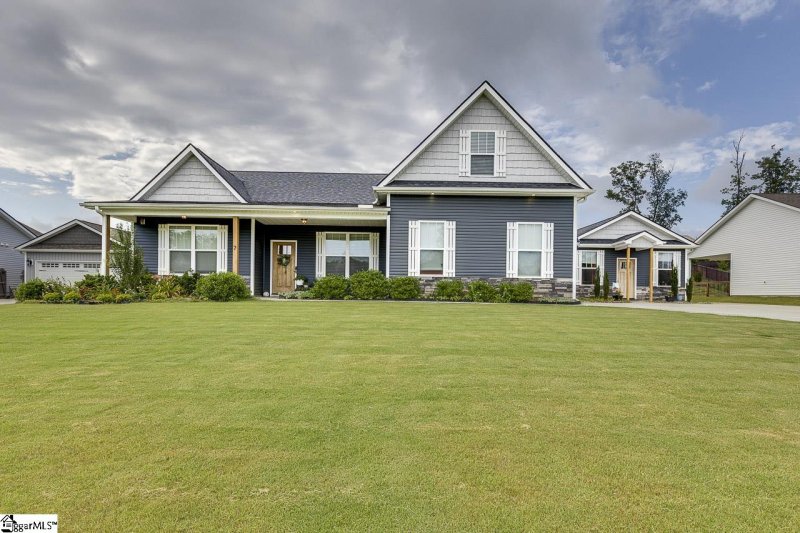 Robertson Meadows, Travelers Rest Community