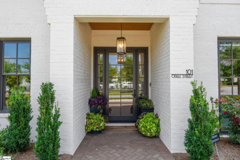 Property image 2 of 101 Odell Street in Hartness, Greenville, SC 29615