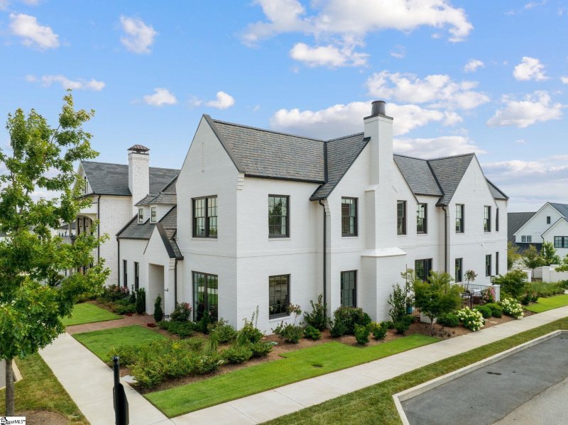 Property image 5 of 101 Odell Street in Hartness, Greenville, SC 29615
