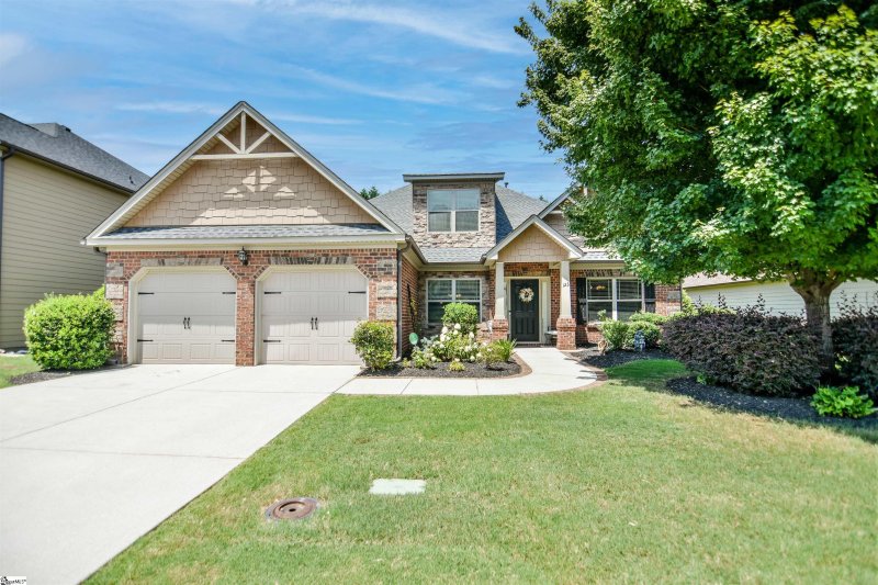 Greythorne, Simpsonville Community
