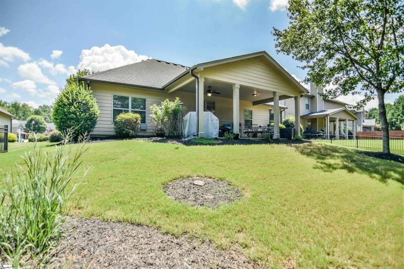 Property image 4 of 123 Kettle Oak Way in Greythorne, Simpsonville, SC 29680-7827