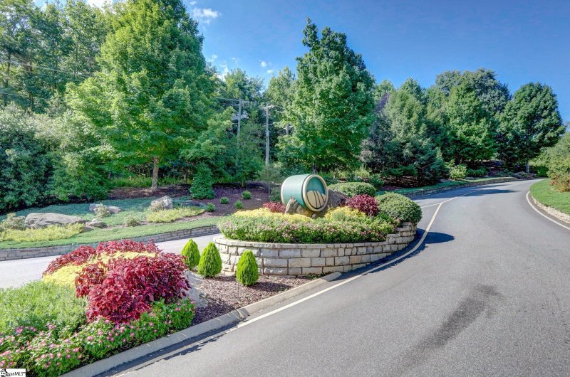 Property image 5 of 00 Moss Pink Way in The Cliffs at Glassy, Landrum, SC 29356