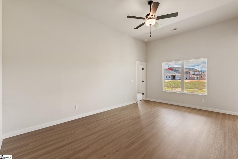 Property image 4 at 1221 Crested Iris Street, Moore, SC 29369