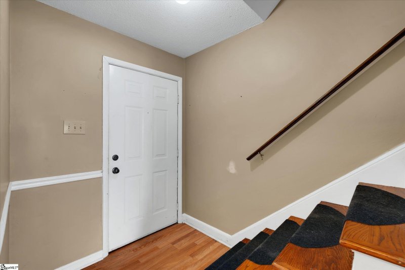 Property image 4 at 2530 E North Street, Greenville, SC 29615