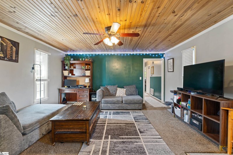 Property image 3 at 202 Sherwood Road, Easley, SC 29640