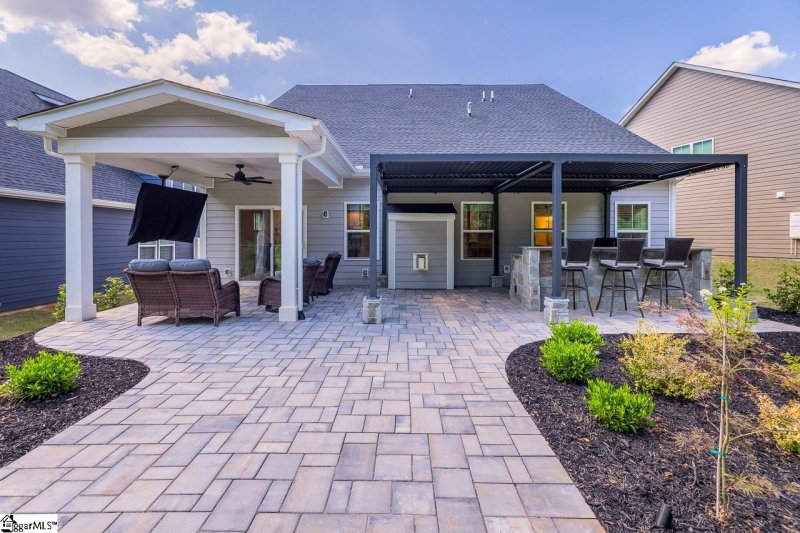 Property image 2 at 372 Hollythorpe Lane, Fountain Inn, SC 29644