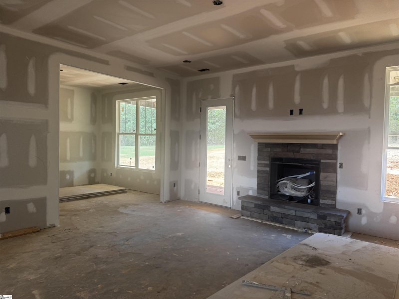 Property image 3 of 1241 Clearbrook Lane in Alder Pond, Campobello, SC 29322