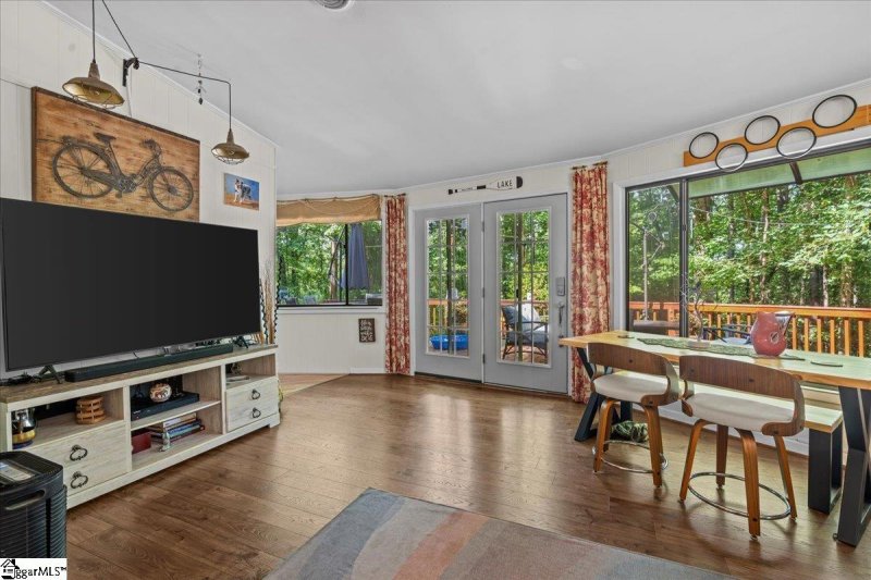 Property image 5 at 834 S Hogan Drive, Westminster, SC 29693