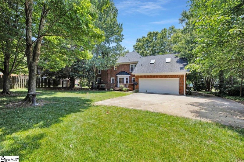 Property image 4 of 203 Autumn Road in Sugar Creek, Greer, SC 29650