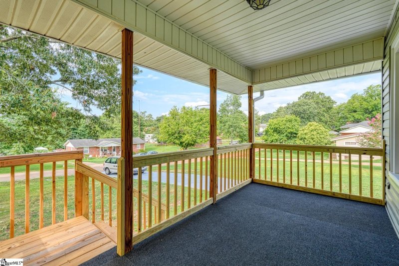 Property image 4 at 121 Beth Street, Greer, SC 29651