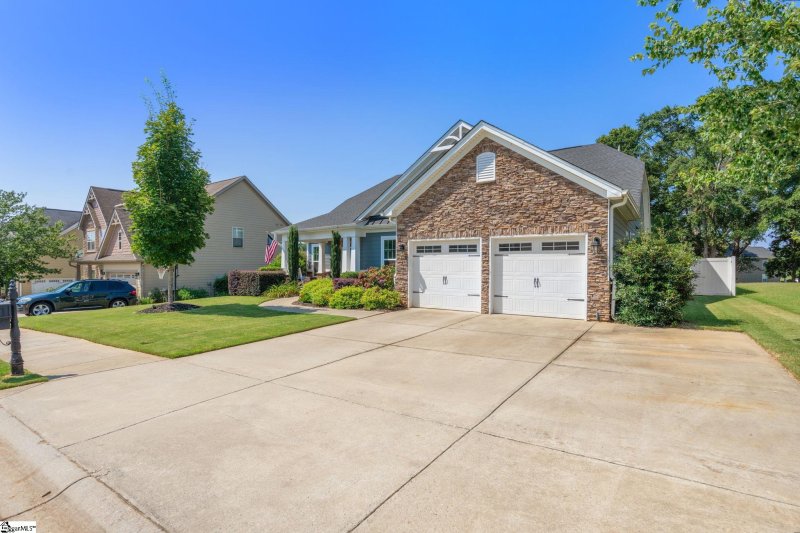 Property image 3 at 408 Chillingham Court, Fountain Inn, SC 29644