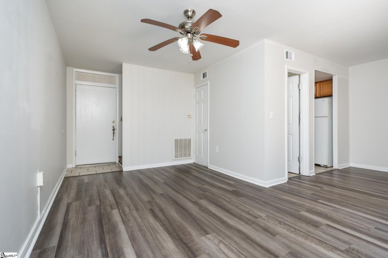 Property image 3 at 3706 E North Street, Greenville, SC 29615