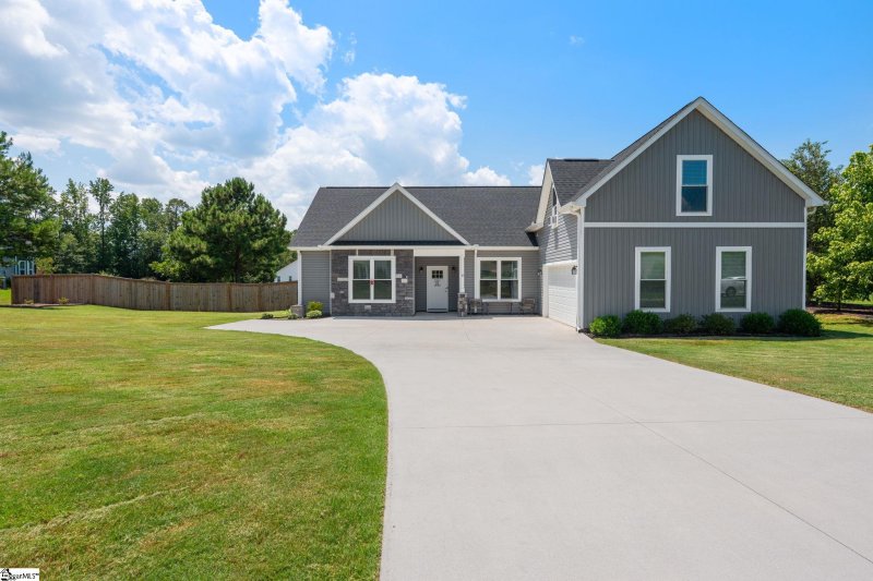 Property image 3 at 116 Nevell Drive, Easley, SC 29642