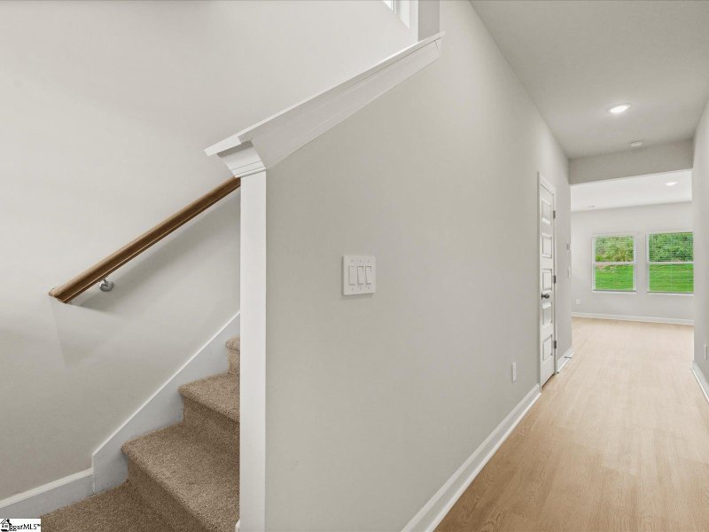 Property image 3 at 102 Gardner Avenue, Gray Court, SC 29645