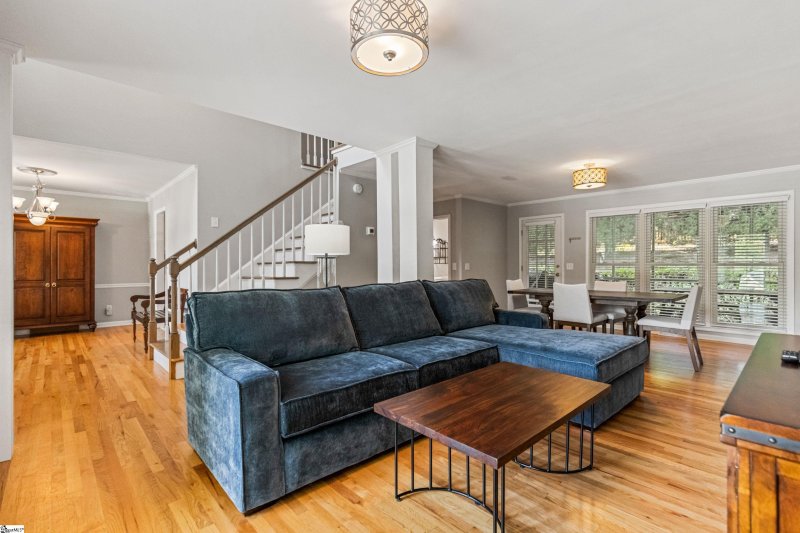 Property image 2 of 17 Julesking Court in Half Mile Lake, Greenville, SC 29609