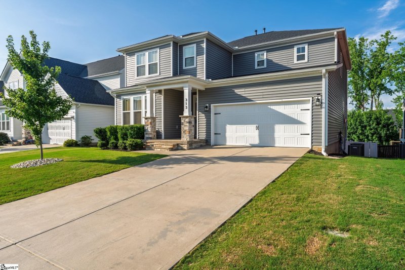 Creekside Manor, Greer Community