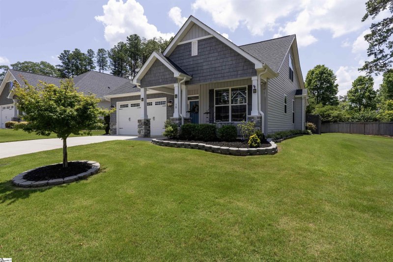 Property image 4 at 10 Golden Apple Trail, Mauldin, SC 29662