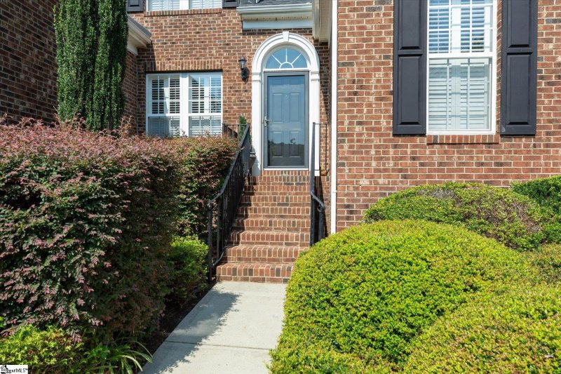 Property image 2 at 6 Red Bark Court, Taylors, SC 29687