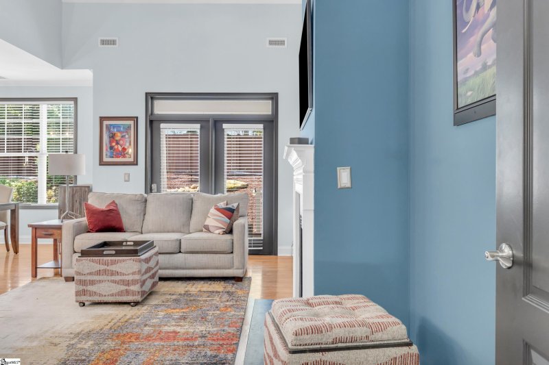 Property image 4 of 15 Edge Court in The Edge on North Main, Greenville, SC 29609