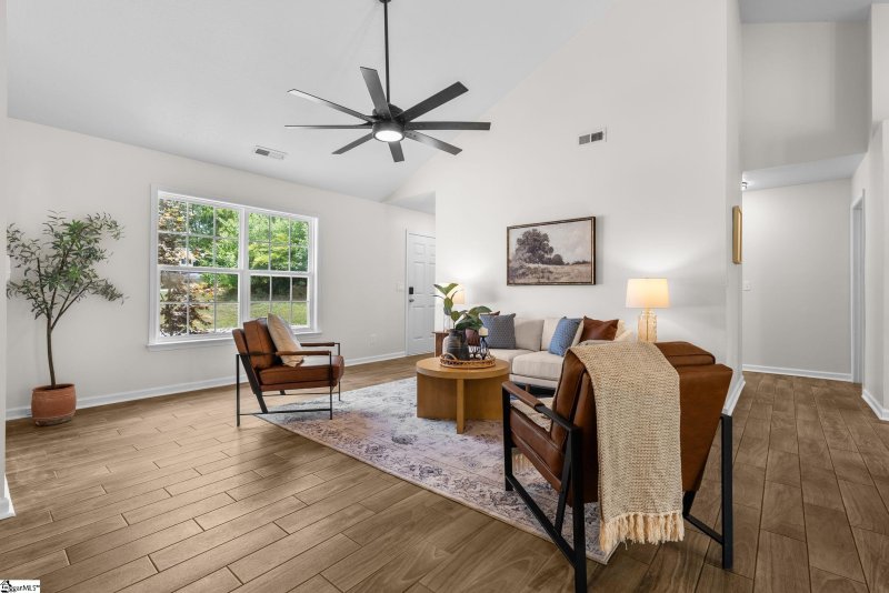 Property image 3 of 131 Wilbon Circle in Forest Park, Simpsonville, SC 29681